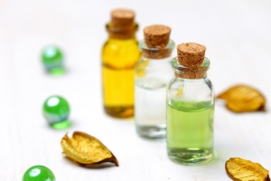 essential-oils-for-Hemorrhoids-2